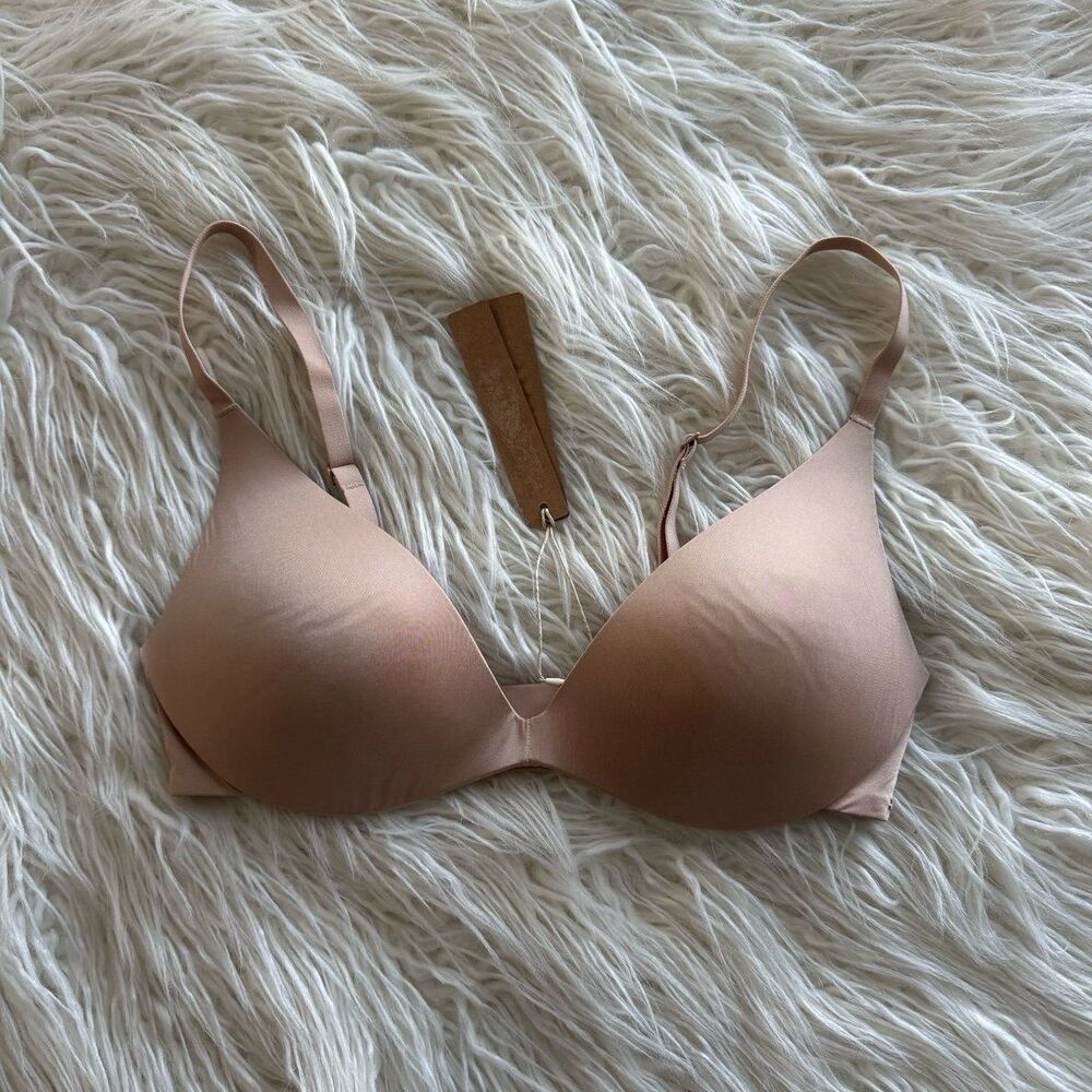 Skims Wireless Super Push up Bra Clay Size 30B